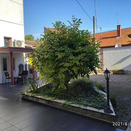 Apartman Tia Ossero Esterno foto