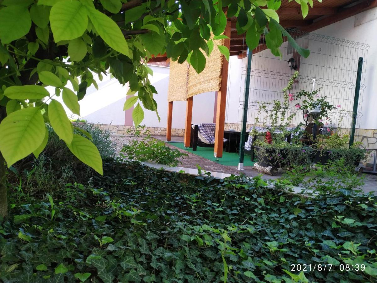 Apartman Tia Ossero Esterno foto
